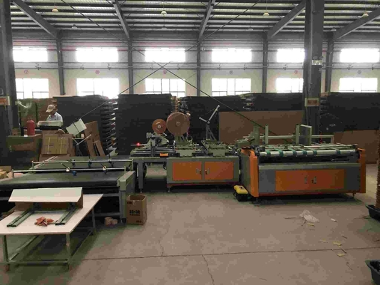 छोटा सीबीएम नालीदार बॉक्स ग्लूइंग मशीन 70 मीटर / मिनट 6600 * 2100 * 1600 मिमी
