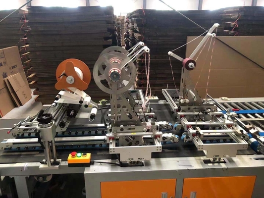 नालीदार बॉक्स के लिए 250 मिमी × 250 मिमी पेपर बॉक्स फ़ोल्डर ग्लूअर मशीन